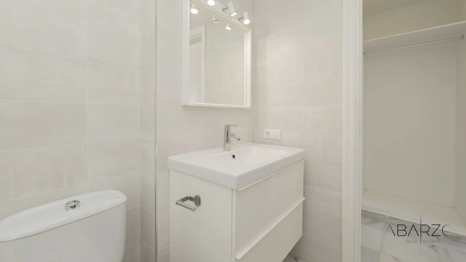 Freistehende Villa in Gehweite zu Puerto Banús, Marbella — interior, Puerto Banús, Marbella (29 of 38)