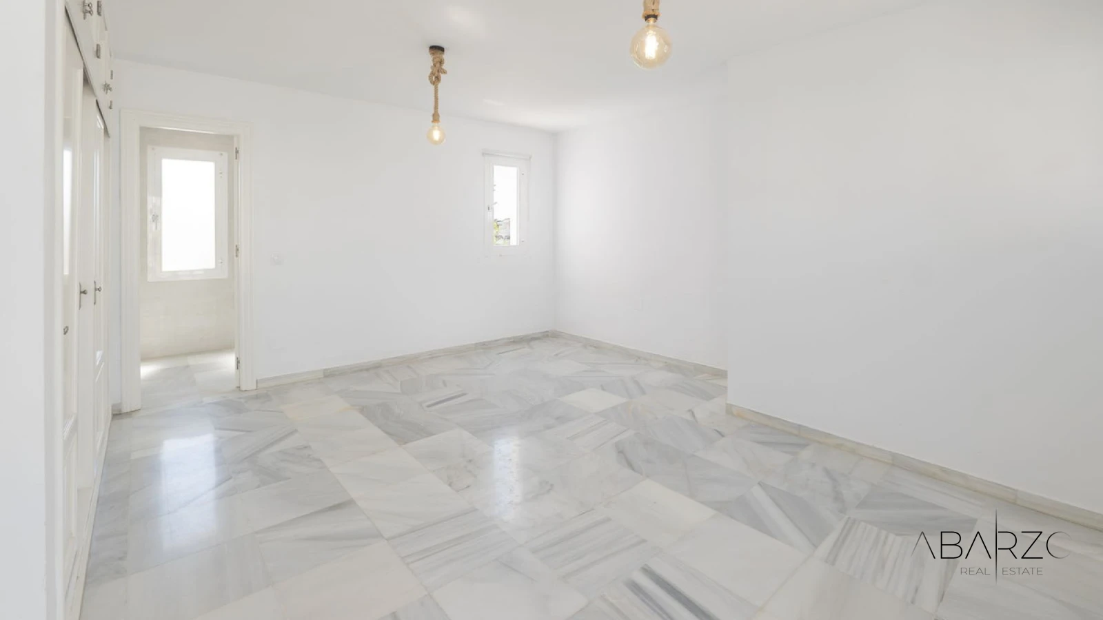 Freistehende Villa in Gehweite zu Puerto Banús, Marbella — interior, Puerto Banús, Marbella (20 of 38)