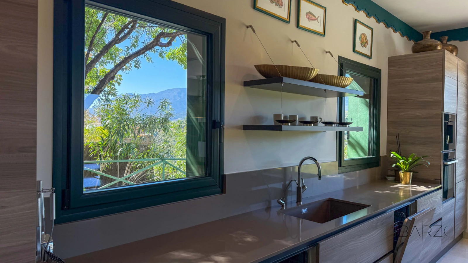 Exceptional villa in Selwo, Estepona  with infinity pool and private wellness area — interior, New Golden Mile, Estepona (31 of 98)