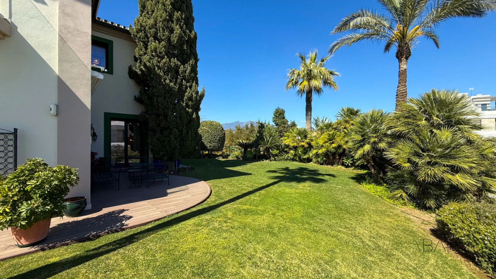 Exceptional villa in Selwo, Estepona  with infinity pool and private wellness area — interior, New Golden Mile, Estepona (8 of 98)