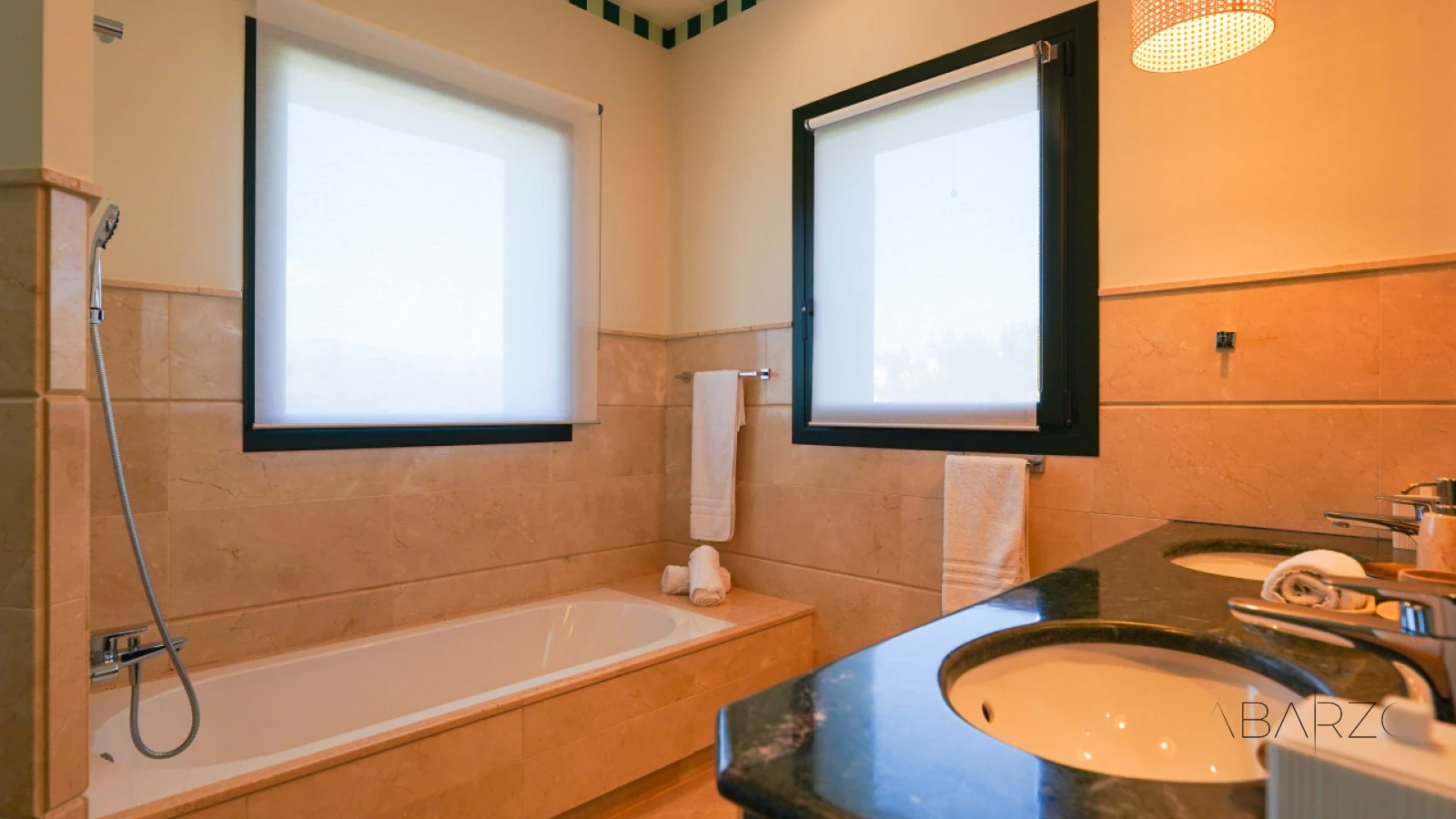 Exceptional villa in Selwo, Estepona  with infinity pool and private wellness area — interior, New Golden Mile, Estepona (72 of 98)