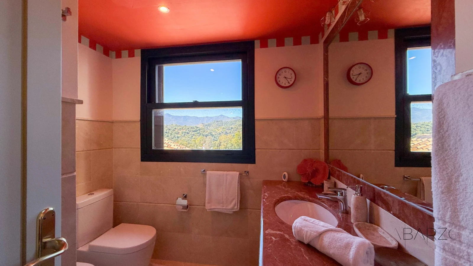 Exceptional villa in Selwo, Estepona  with infinity pool and private wellness area — interior, New Golden Mile, Estepona (80 of 98)