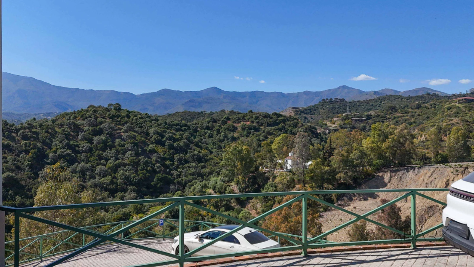 Exceptional villa in Selwo, Estepona  with infinity pool and private wellness area — interior, New Golden Mile, Estepona (98 of 98)