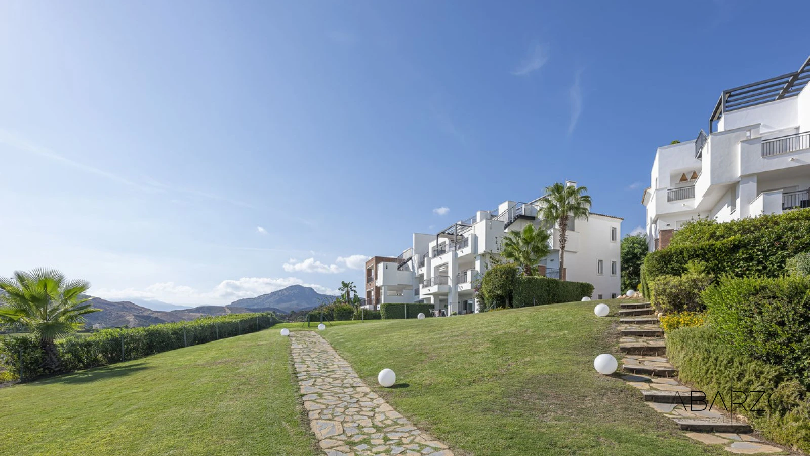 Duplex-Penthouse mit Dachsolarium und Meerblick in Los Arqueros, Benahavís — interior, Los Arqueros, Benahavís (21 of 26)