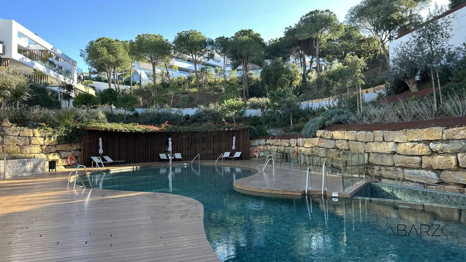 Zeitgenössische Wohnung in bewachter Anlage mit Spa und Gym, Cabopino, Marbella — interior, Marbella East, Marbella (2 of 26)