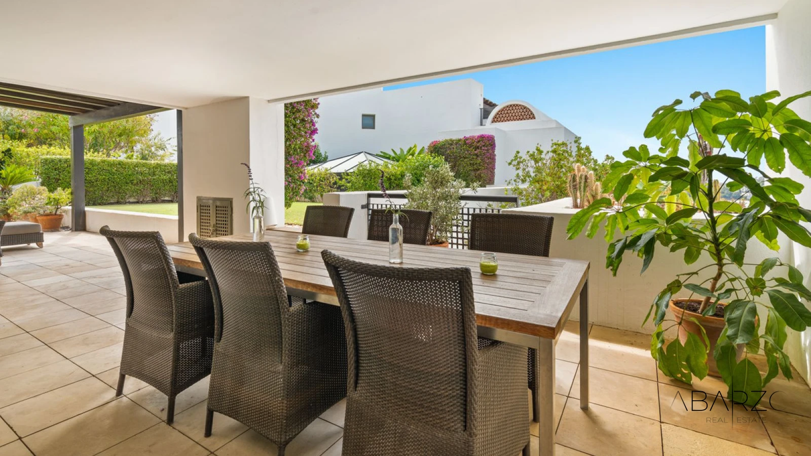 Ground-Floor Apartment with 76 m² Terraces in Los Flamingos Golf Resort, Benahavís — interior, Los Flamingos, Benahavís (3 of 27)