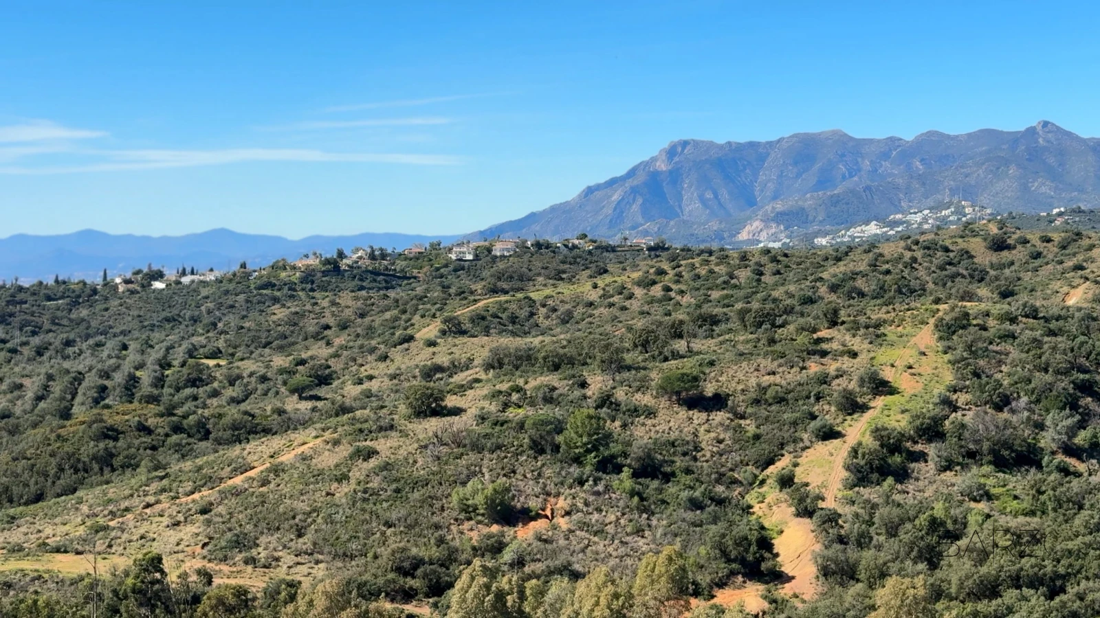 Off-Market Grundstück auf der Hügelkuppe von Nagüeles — einzigartig an der Costa del Sol — luxury property for sale in Nagüeles, Marbella