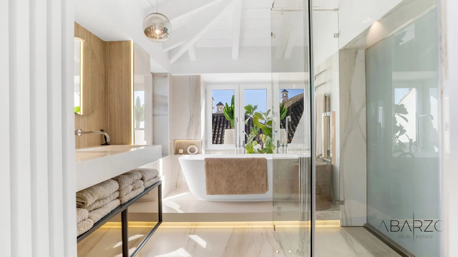 Renovated Duplex Penthouse in Monte Paraíso, Golden Mile, Marbella — interior, Golden Mile, Marbella (19 of 31)