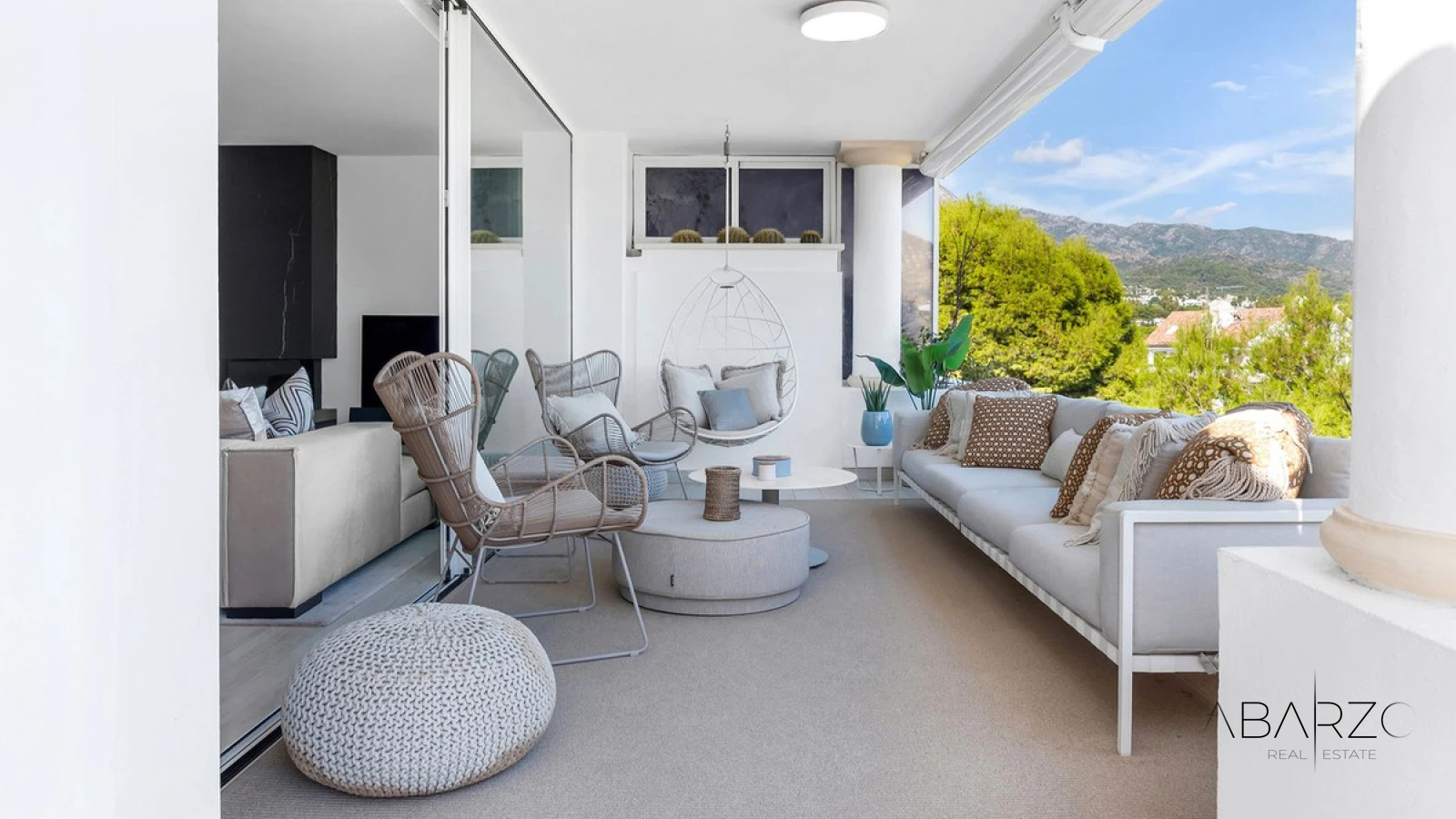 Renovated Duplex Penthouse in Monte Paraíso, Golden Mile, Marbella — interior, Golden Mile, Marbella (6 of 31)