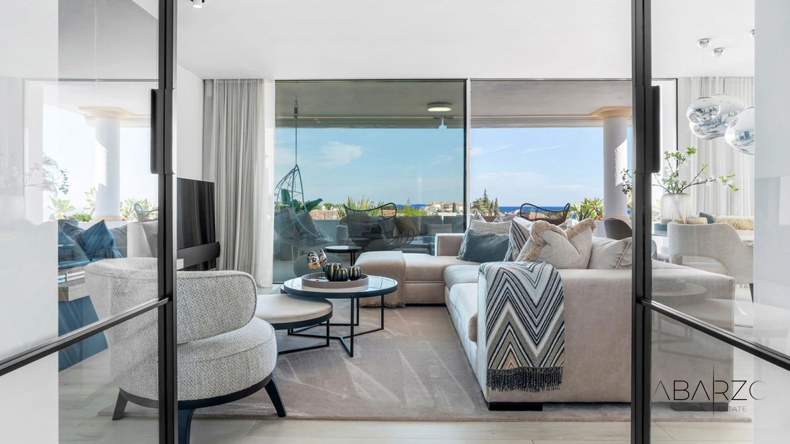 Renovated Duplex Penthouse in Monte Paraíso, Golden Mile, Marbella — interior, Golden Mile, Marbella (4 of 31)