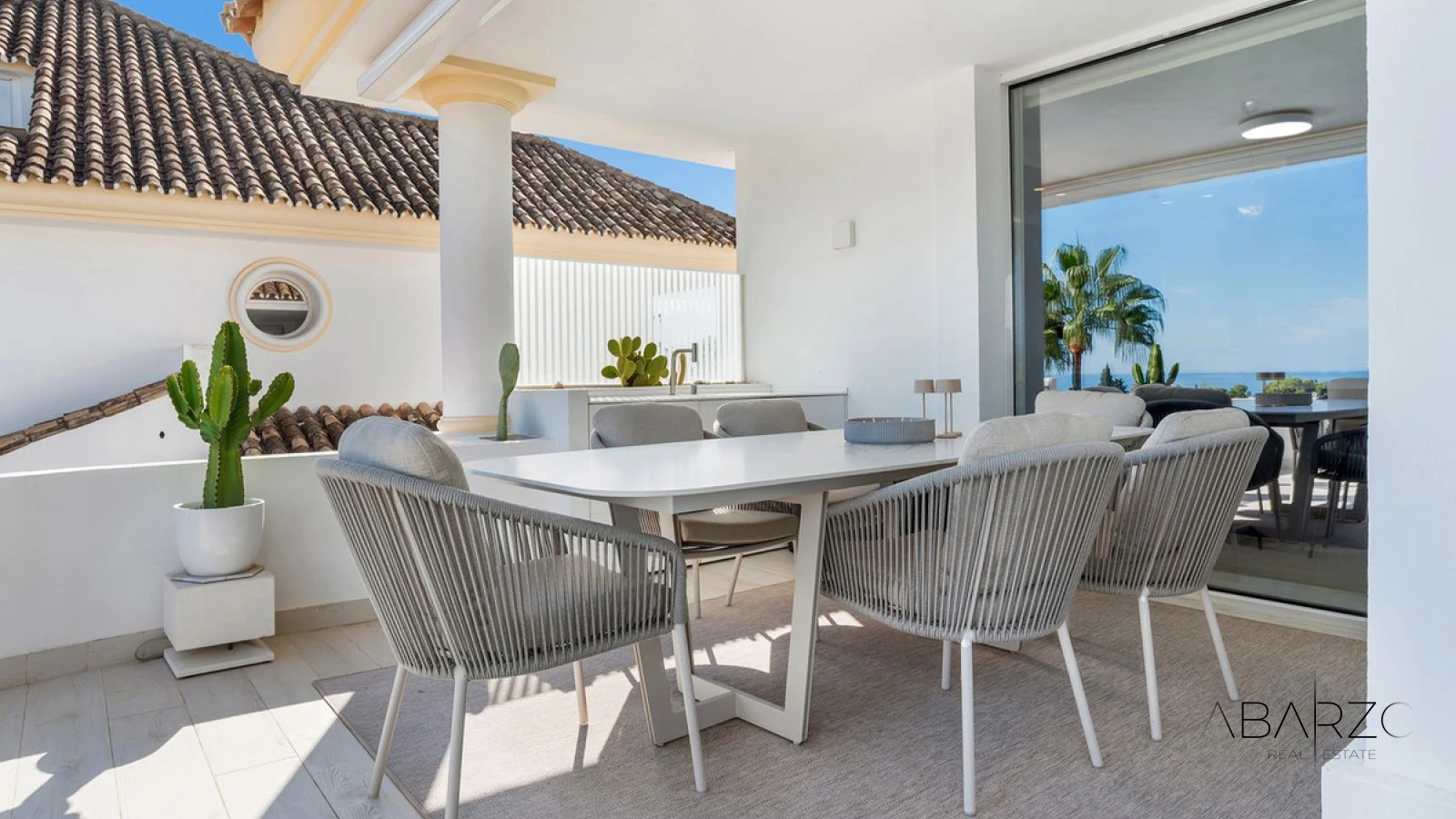 Renovated Duplex Penthouse in Monte Paraíso, Golden Mile, Marbella — interior, Golden Mile, Marbella (22 of 31)