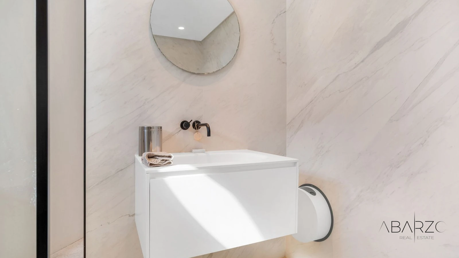 Renovated Duplex Penthouse in Monte Paraíso, Golden Mile, Marbella — interior, Golden Mile, Marbella (21 of 31)