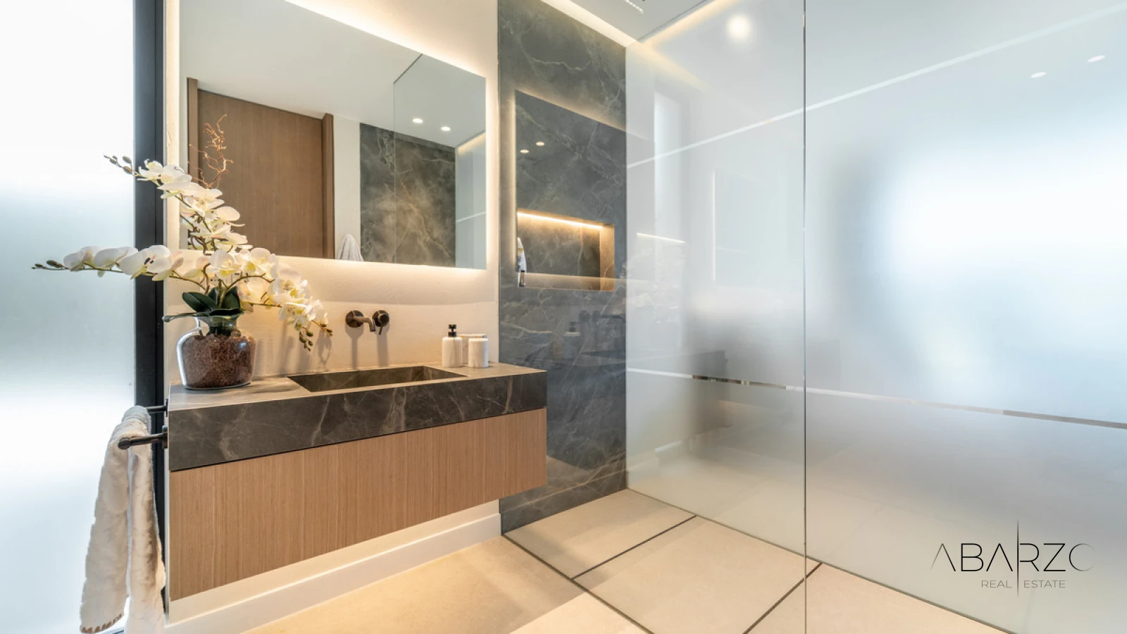 Exceptional New Villa in Los Monteros with Pool, Sea Views, and Elevator — interior, Marbella East, Marbella (7 of 27)