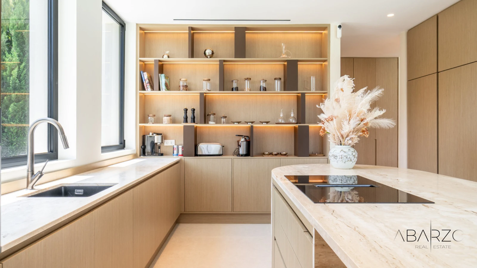 Exceptional New Villa in Los Monteros with Pool, Sea Views, and Elevator — interior, Marbella East, Marbella (12 of 27)
