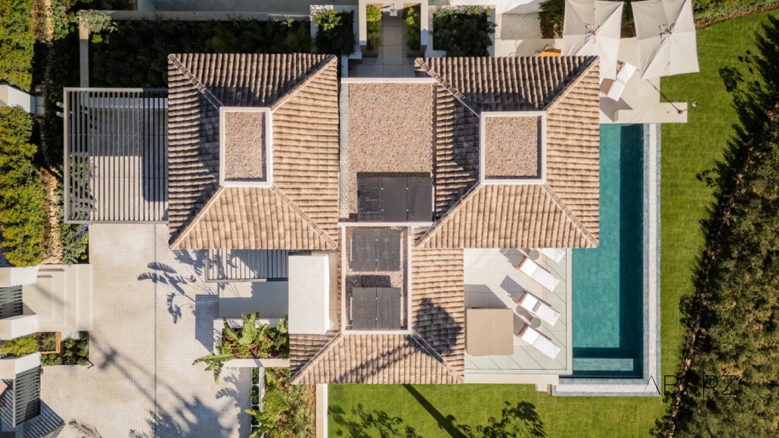 Contemporary Villa in Lomas del Rey, Marbella Golden Mile with Private Pool and Security — interior, Golden Mile, Marbella (24 of 24)