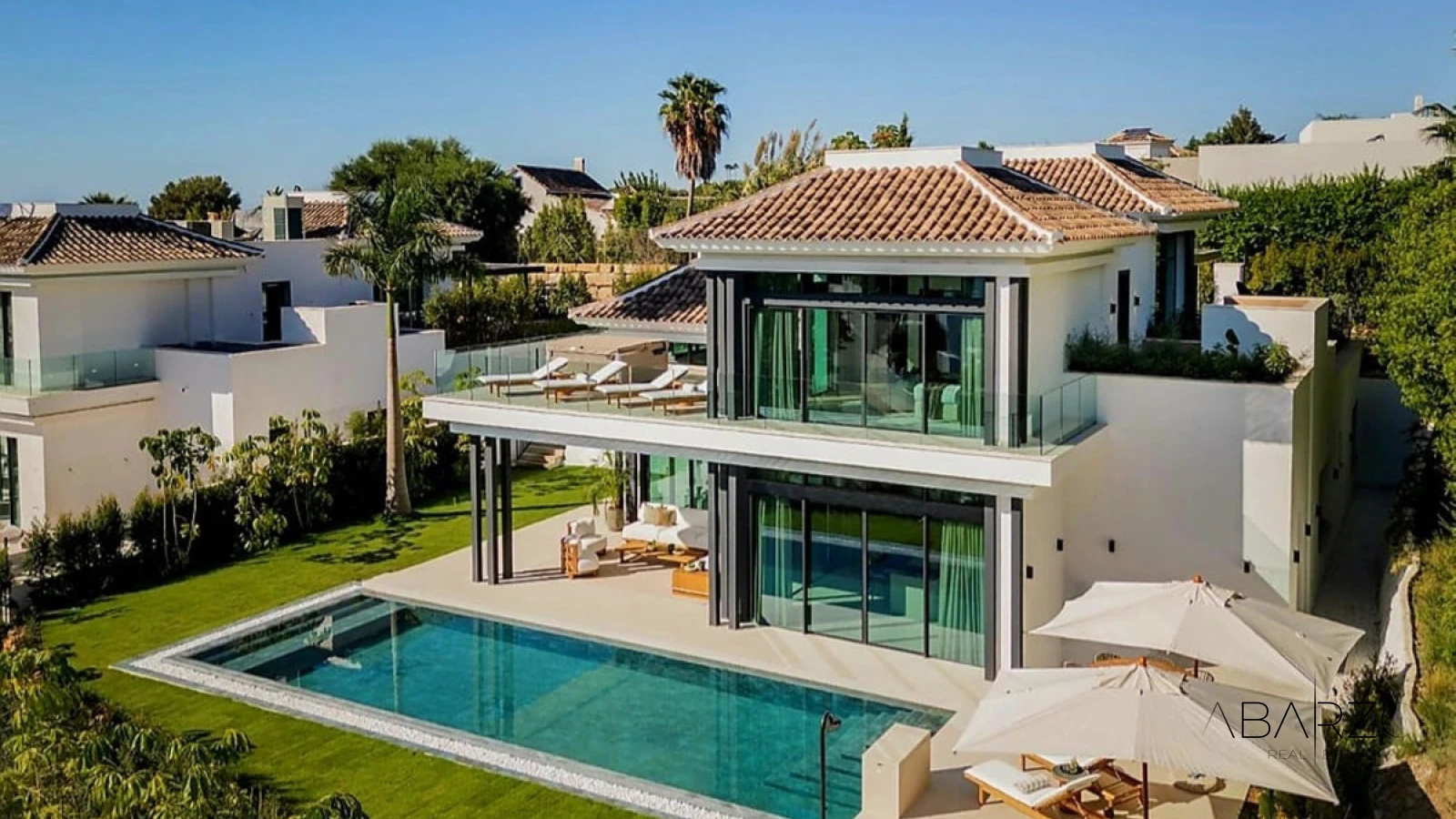 Contemporary Villa in Lomas del Rey, Marbella Golden Mile with Private Pool and Security — interior, Golden Mile, Marbella (3 of 24)