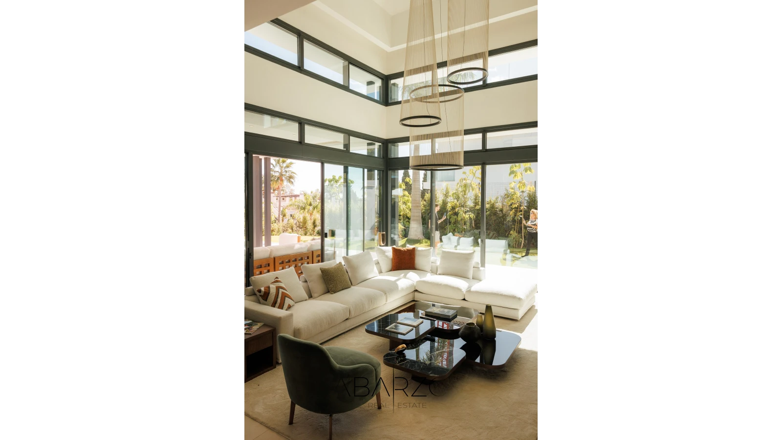 Contemporary Villa in Lomas del Rey, Marbella Golden Mile with Private Pool and Security — interior, Golden Mile, Marbella (7 of 24)