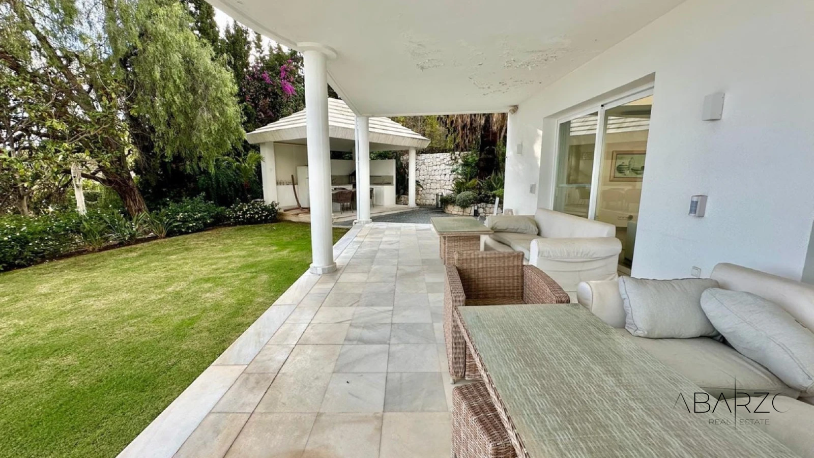 Exclusive villa in El Herrojo, La Quinta with sea and mountain views — interior, La Quinta, Benahavís (24 of 29)