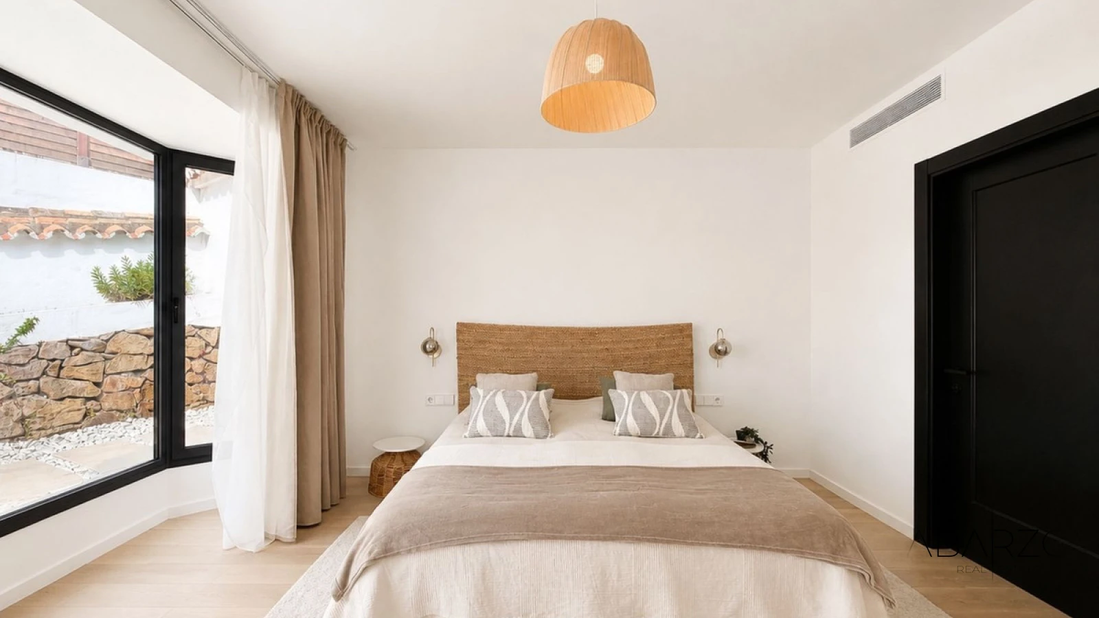 Silence and Sea: Andalusian Villa in Benahavís with Private Pool and Scenic Views — interior, El Madroñal, Benahavís (10 of 46)