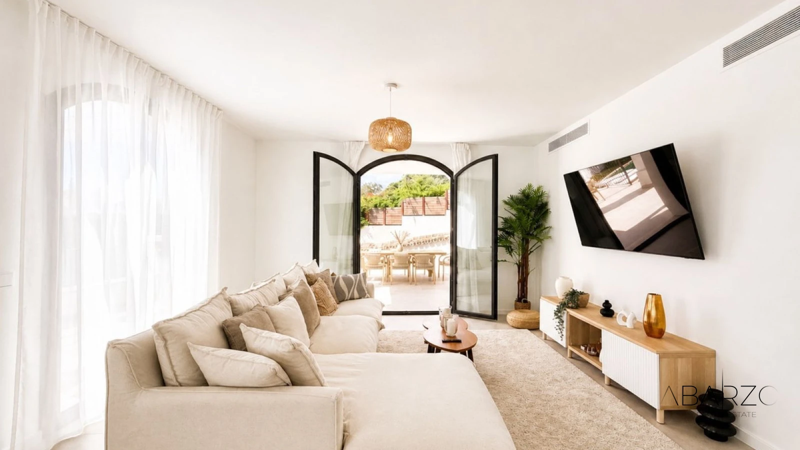 Silence and Sea: Andalusian Villa in Benahavís with Private Pool and Scenic Views — interior, El Madroñal, Benahavís (40 of 46)