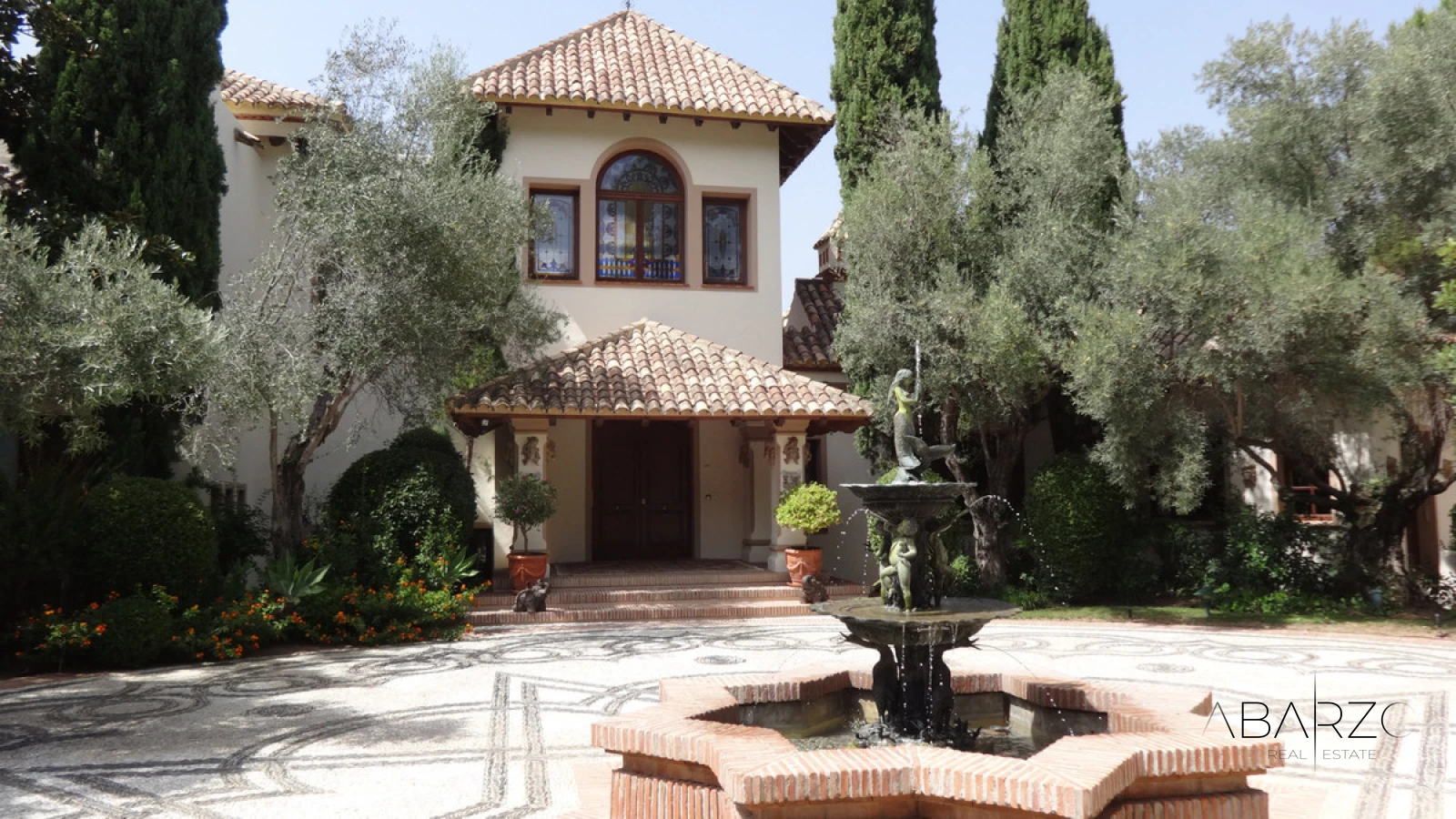 Charming Luxury Villa with Pool and Views in La Zagaleta, Marbella — interior, La Zagaleta, Benahavís (6 of 44)