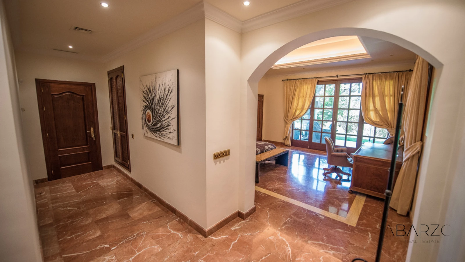 Charming Luxury Villa with Pool and Views in La Zagaleta, Marbella — interior, La Zagaleta, Benahavís (26 of 44)