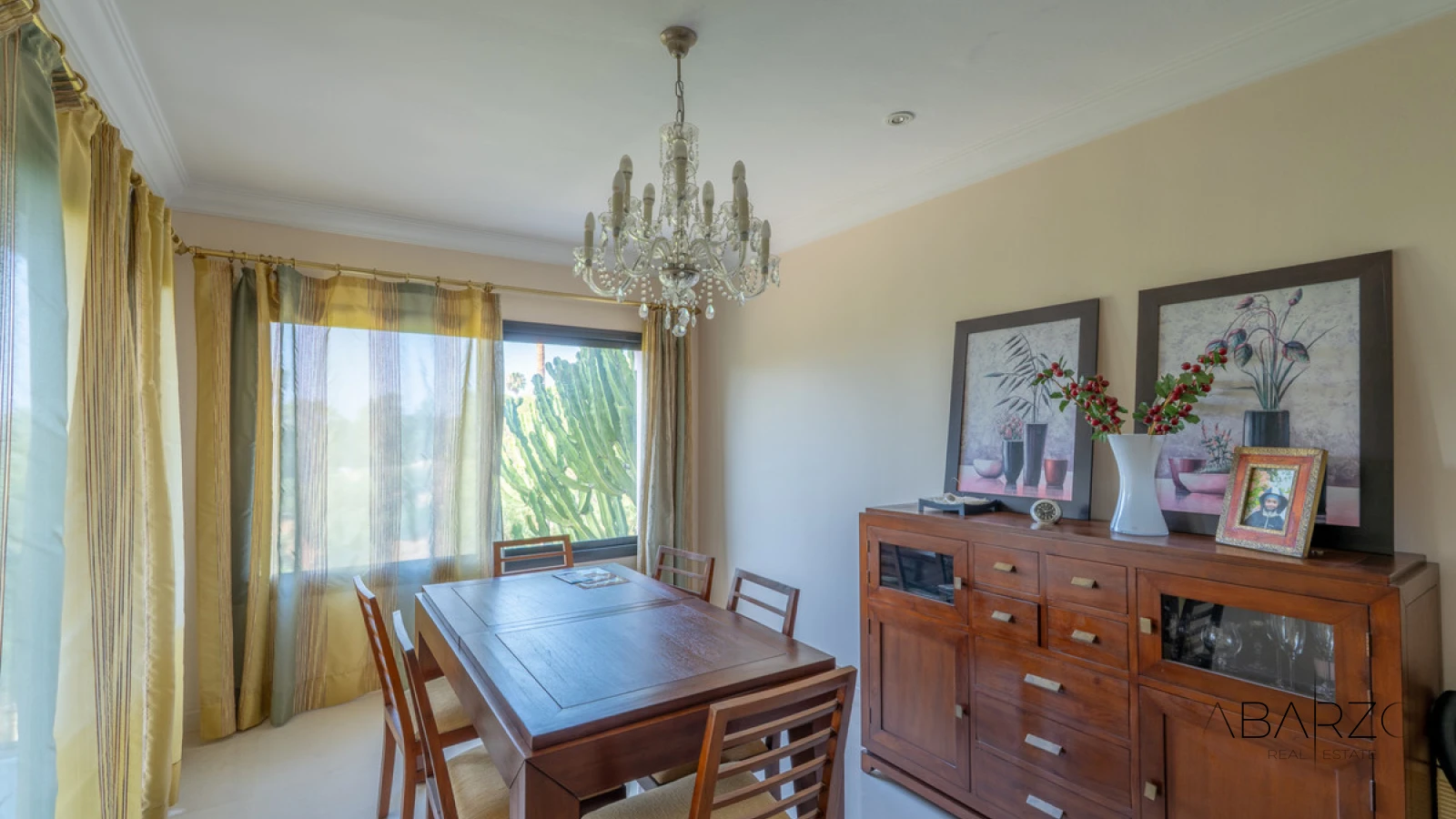 Stately 8-Bedroom Villa with Panoramic Views in El Herrojo, Benahavís — interior, La Quinta, Benahavís (8 of 49)