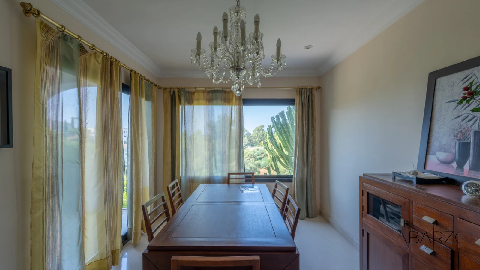 Stately 8-Bedroom Villa with Panoramic Views in El Herrojo, Benahavís — interior, La Quinta, Benahavís (9 of 49)