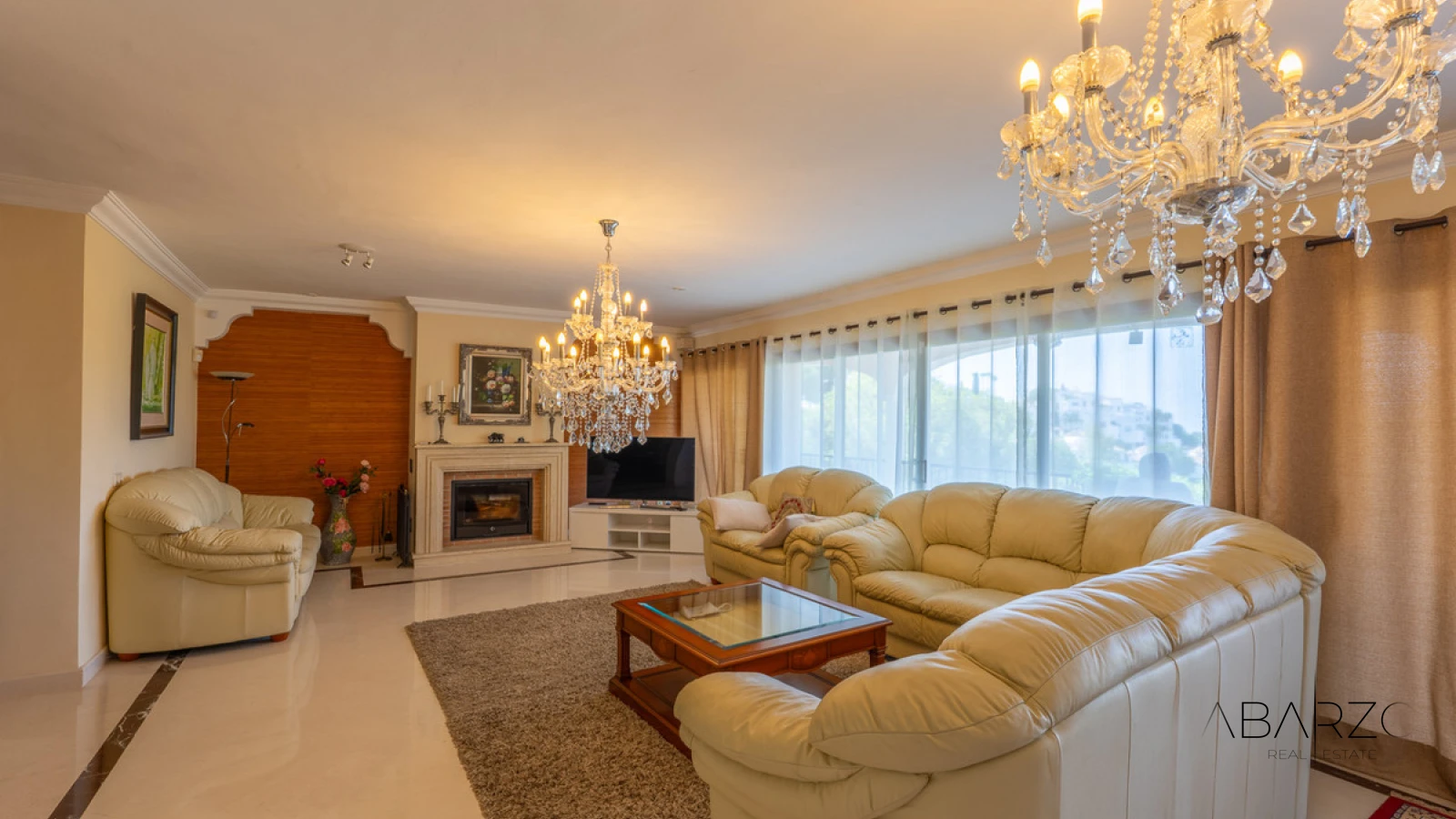 Stately 8-Bedroom Villa with Panoramic Views in El Herrojo, Benahavís — interior, La Quinta, Benahavís (5 of 49)