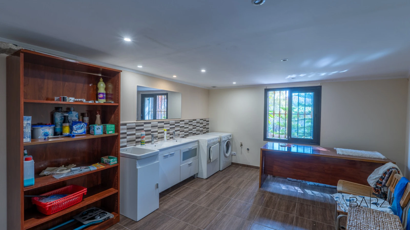 Stately 8-Bedroom Villa with Panoramic Views in El Herrojo, Benahavís — interior, La Quinta, Benahavís (37 of 49)