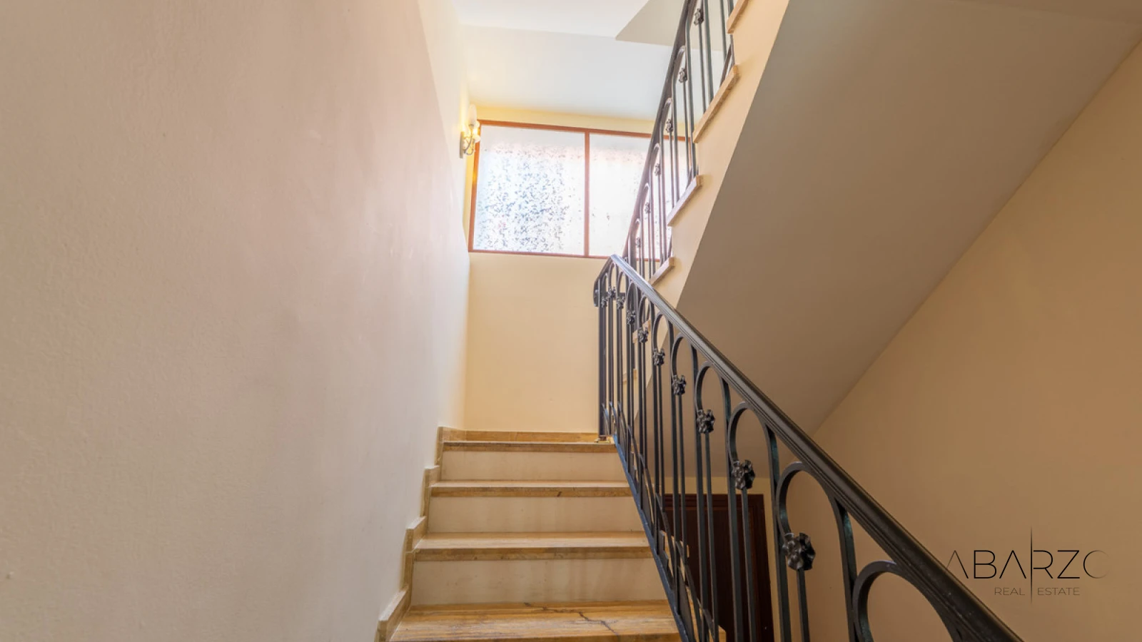 Stately 8-Bedroom Villa with Panoramic Views in El Herrojo, Benahavís — interior, La Quinta, Benahavís (27 of 49)