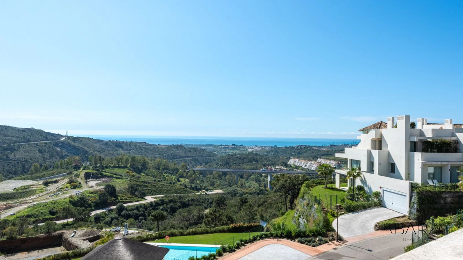 Penthouse in Marbella Club Hills, Benahavís with panoramic sea views and rooftop solarium — interior, Golden Mile, Marbella (21 of 28)