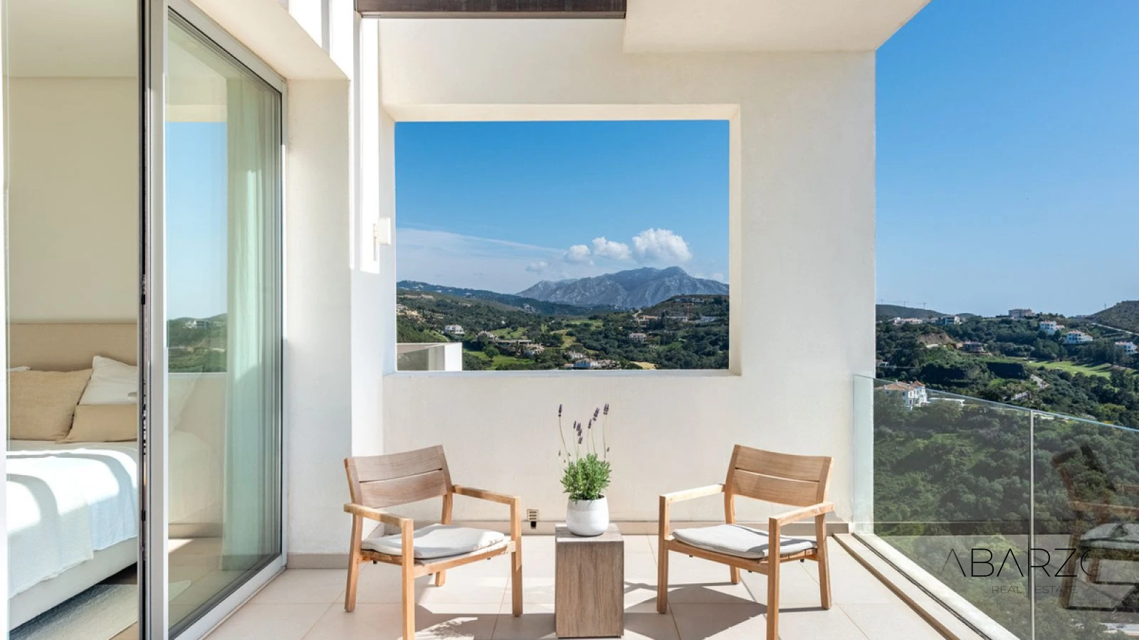 Penthouse in Marbella Club Hills, Benahavís with panoramic sea views and rooftop solarium — interior, Golden Mile, Marbella (3 of 28)