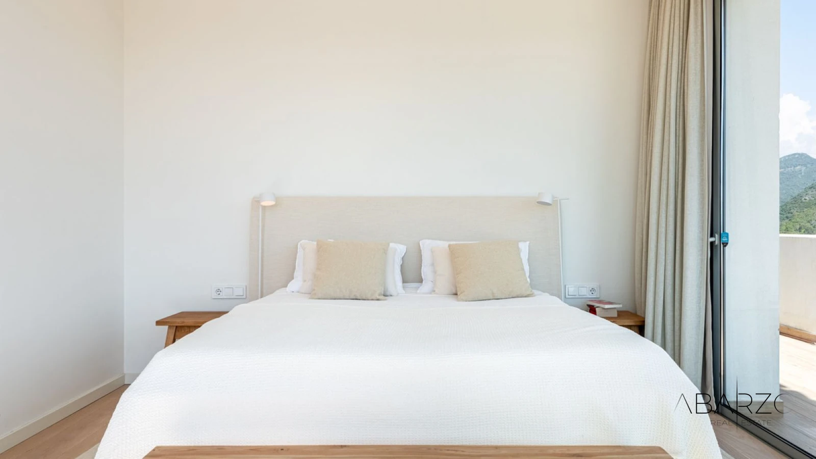 Penthouse in Marbella Club Hills, Benahavís with panoramic sea views and rooftop solarium — interior, Golden Mile, Marbella (12 of 28)