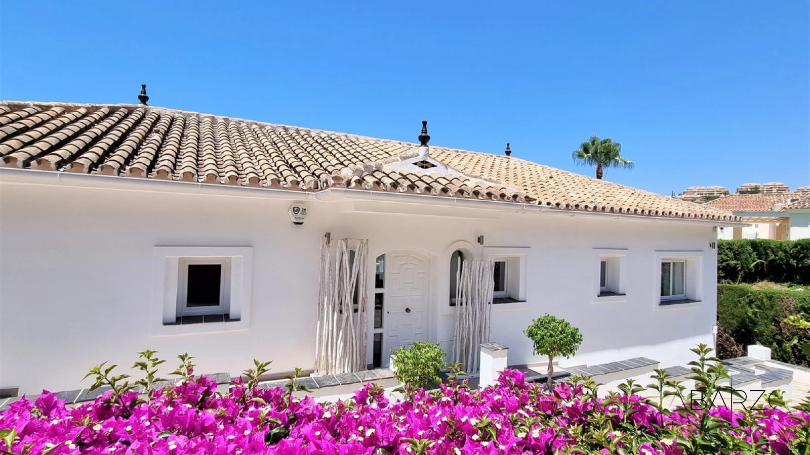 Refurbished Villa in Marbella with Salt Water Pool and Separate Apartment — interior, Marbella East, Marbella (29 of 31)