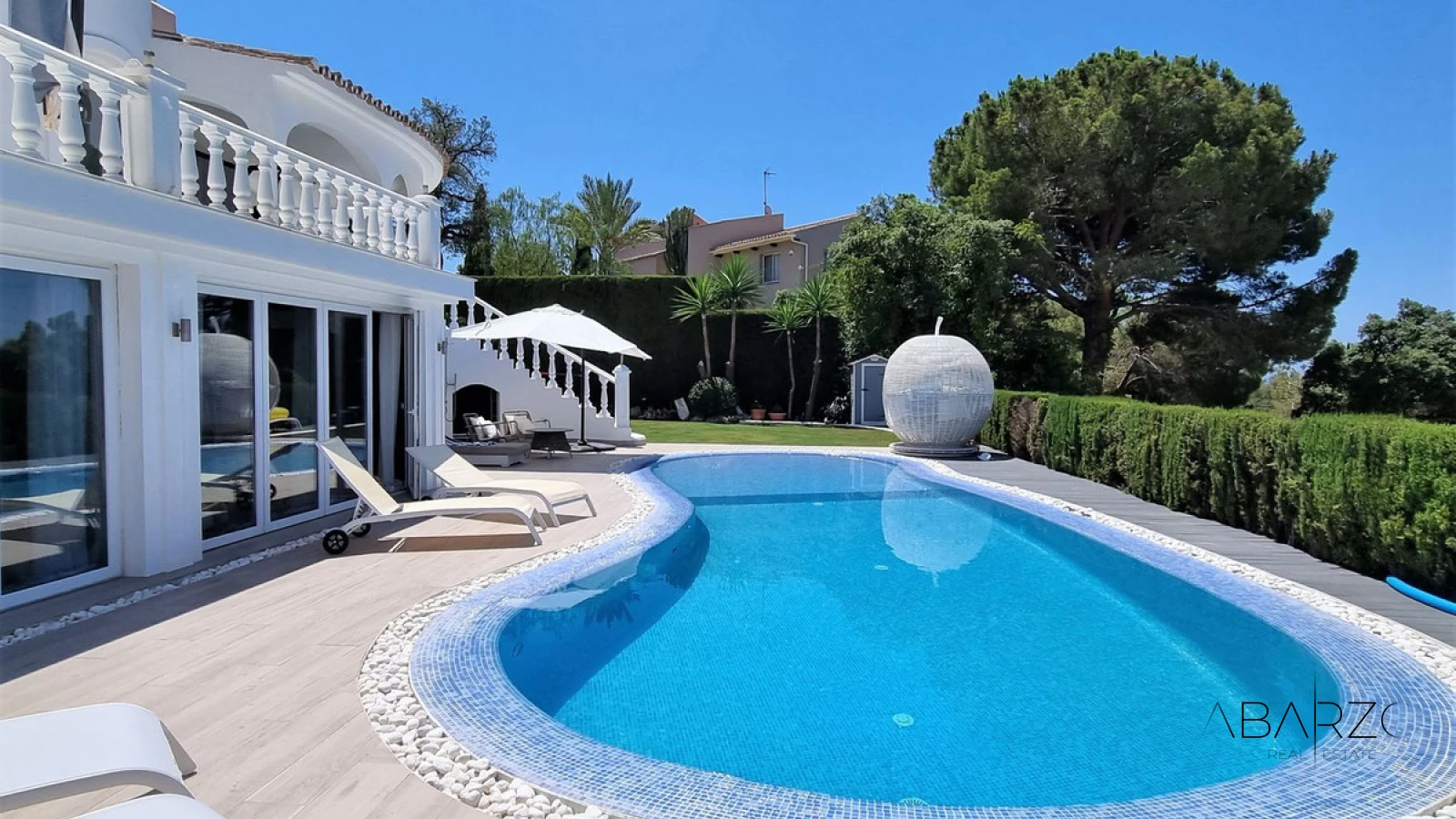 Refurbished Villa in Marbella with Salt Water Pool and Separate Apartment — interior, Marbella East, Marbella (31 of 31)