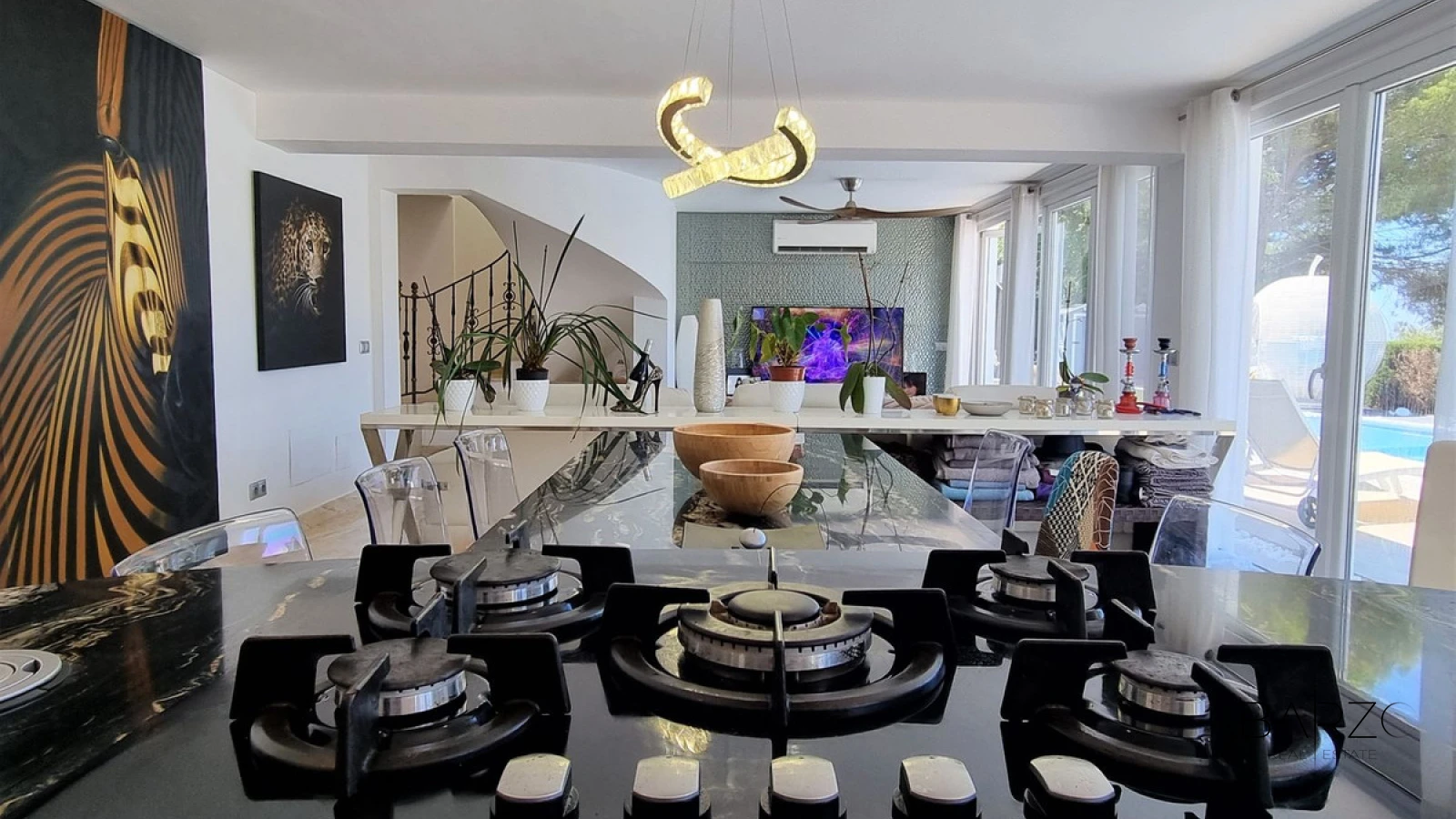 Refurbished Villa in Marbella with Salt Water Pool and Separate Apartment — interior, Marbella East, Marbella (9 of 31)