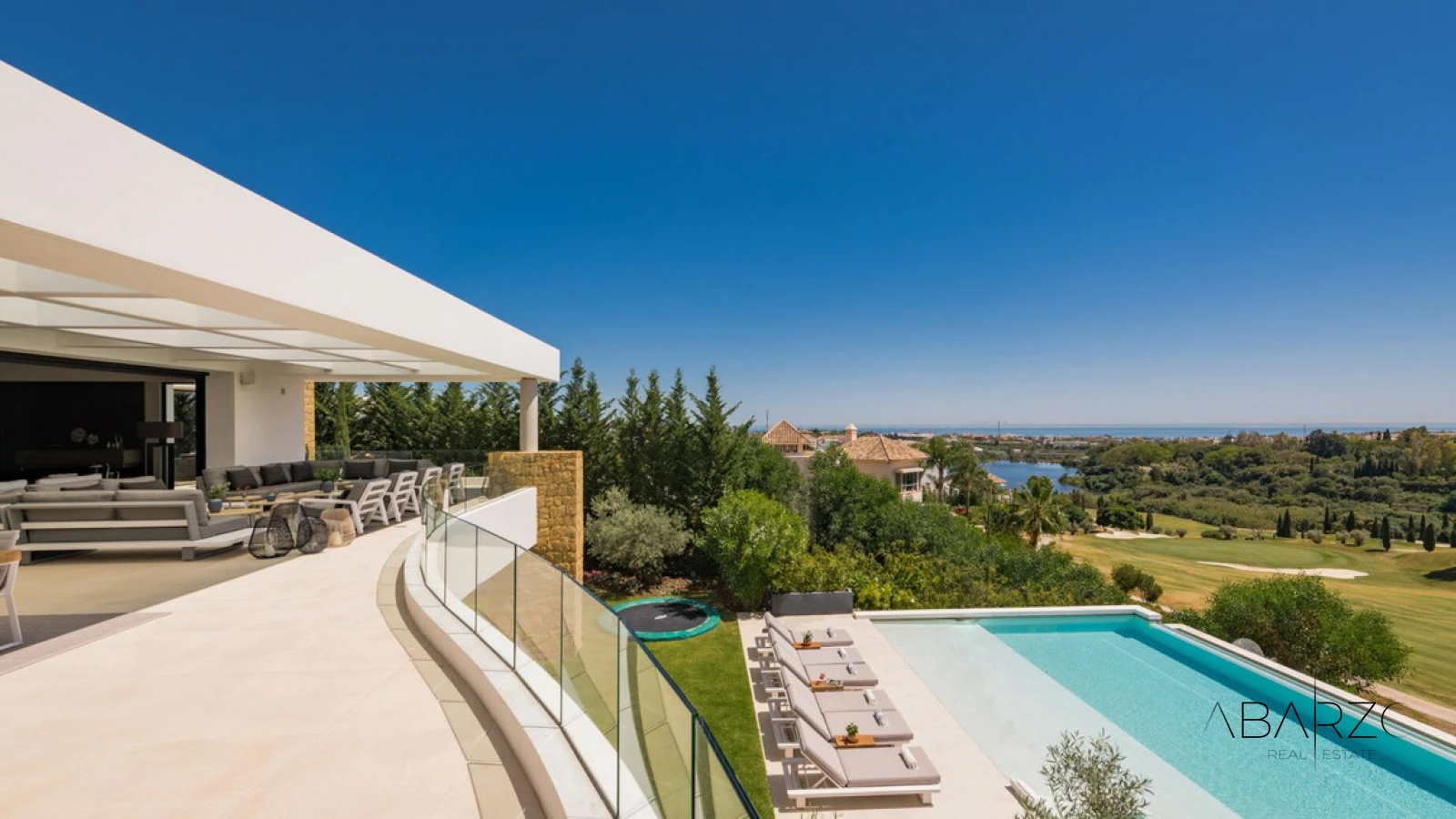 Luxury 5-Bedroom Villa with Golf Course Views in Los Flamingos, Benahavis — luxury property for sale in Los Flamingos, Benahavís