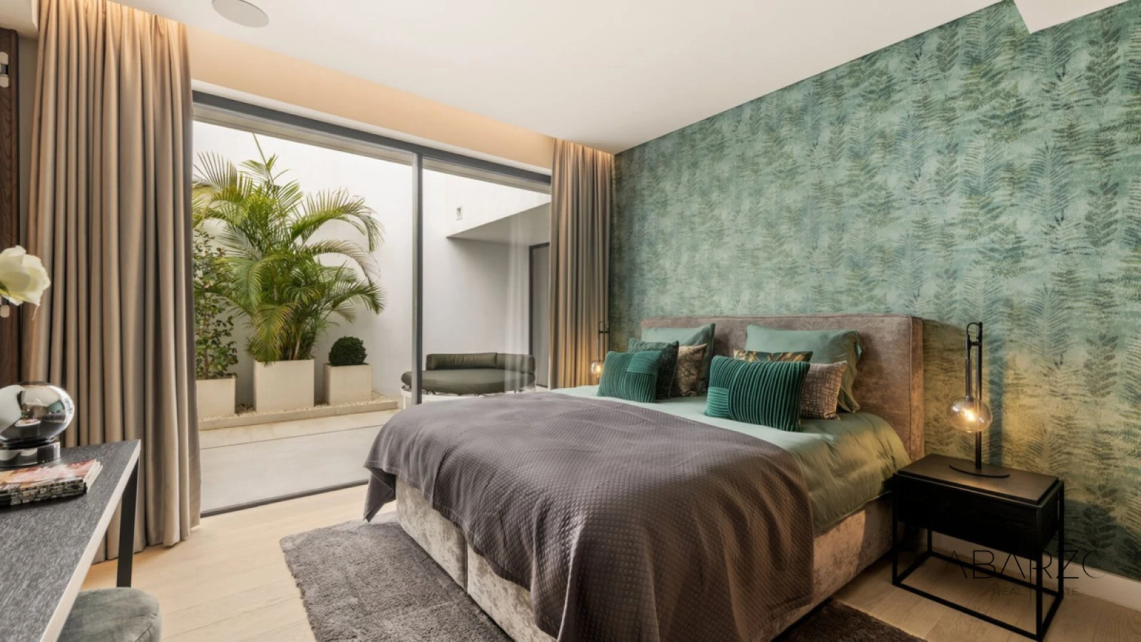 Luxury 5-Bedroom Villa with Golf Course Views in Los Flamingos, Benahavis — interior, Los Flamingos, Benahavís (30 of 49)