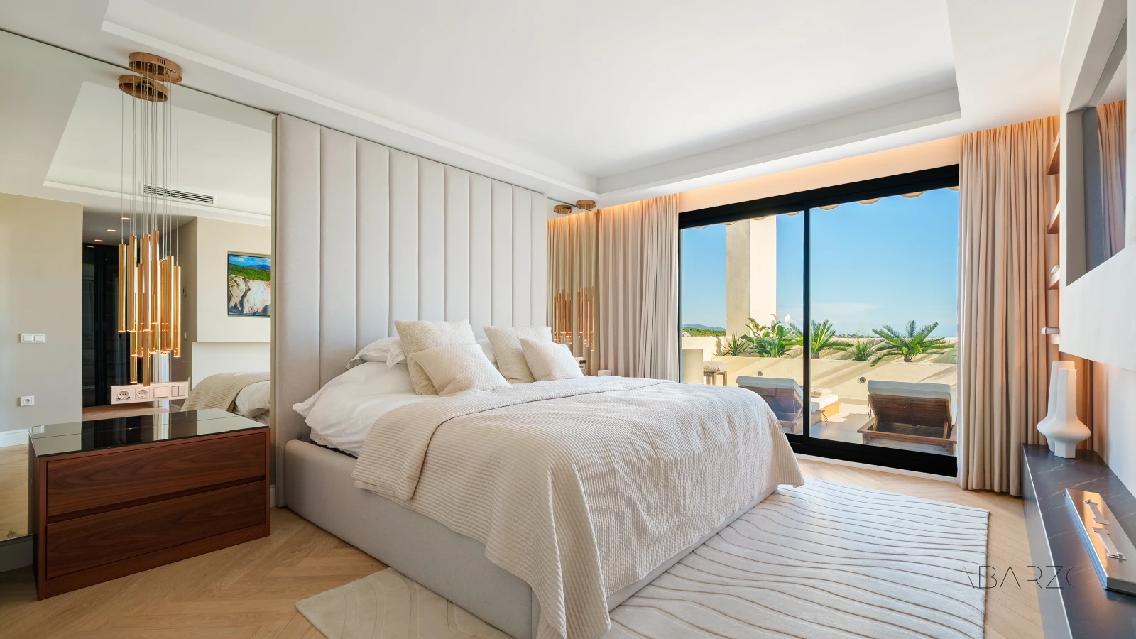 Duplex penthouse in Nueva Andalucia Marbella with private pool and sea views — interior, Nueva Andalucía, Marbella (37 of 60)