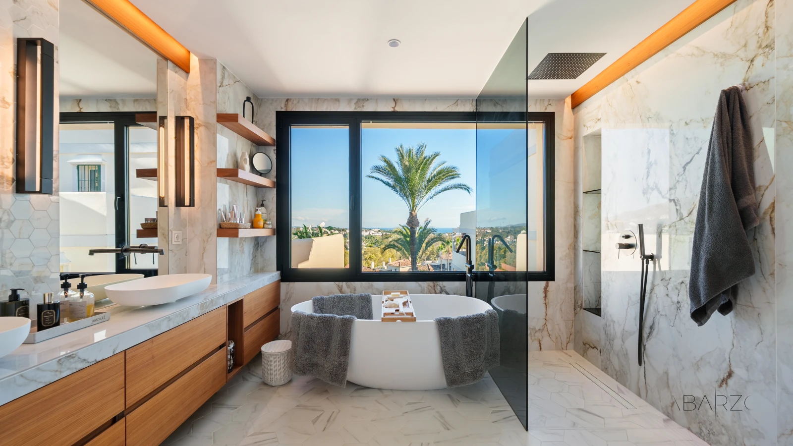 Duplex penthouse in Nueva Andalucia Marbella with private pool and sea views — interior, Nueva Andalucía, Marbella (40 of 60)