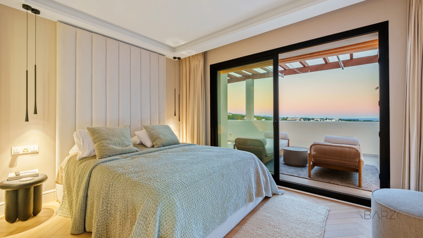 Duplex penthouse in Nueva Andalucia Marbella with private pool and sea views — interior, Nueva Andalucía, Marbella (33 of 60)