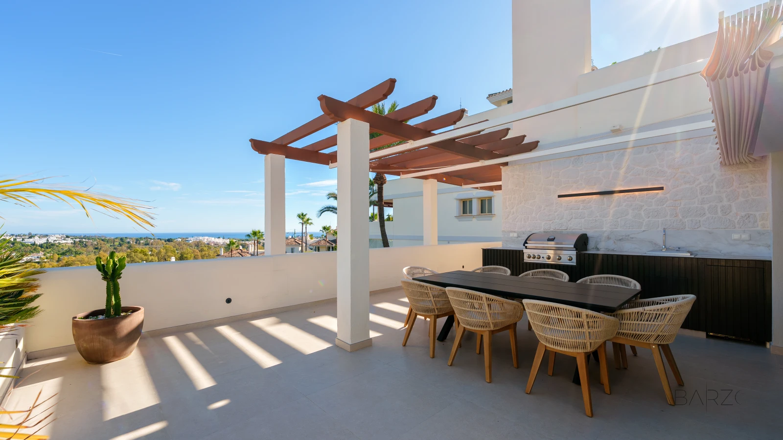 Duplex penthouse in Nueva Andalucia Marbella with private pool and sea views — interior, Nueva Andalucía, Marbella (19 of 60)