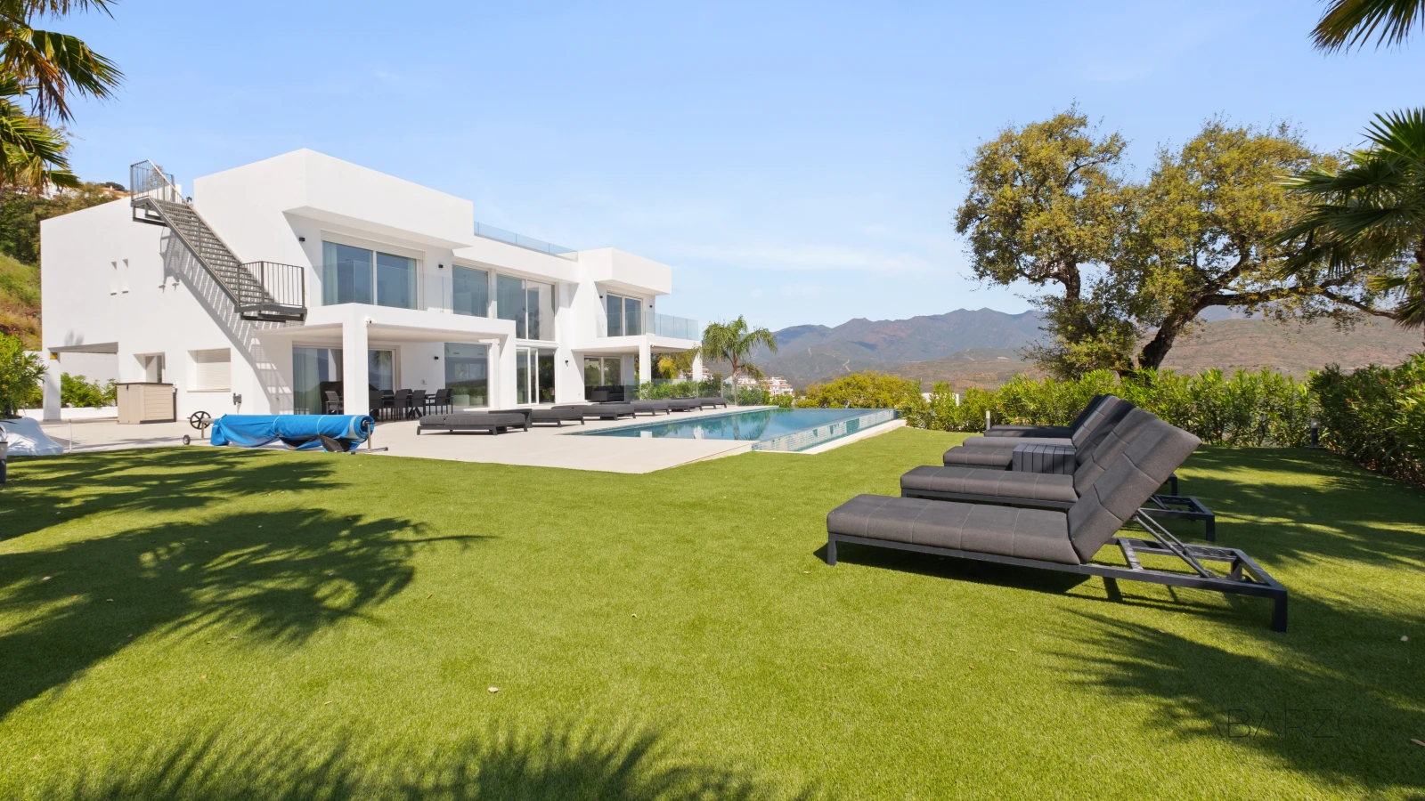 Luxury Villa in La Mairena with Private Elevator and Panoramic Views — interior, Marbella (56 of 73)
