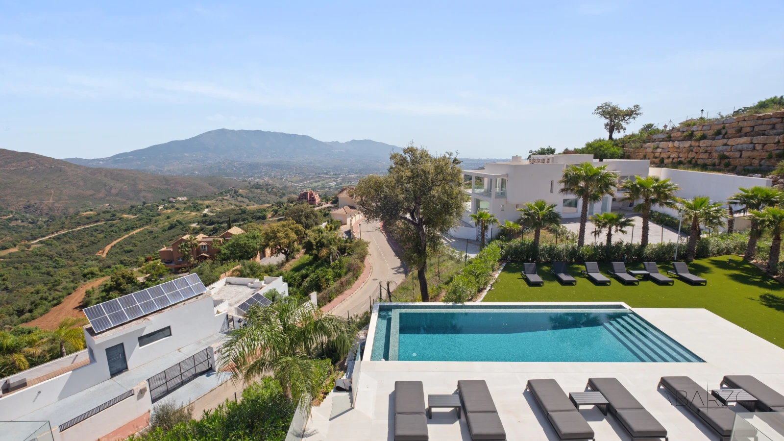 Luxury Villa in La Mairena with Private Elevator and Panoramic Views — interior, Marbella (60 of 73)
