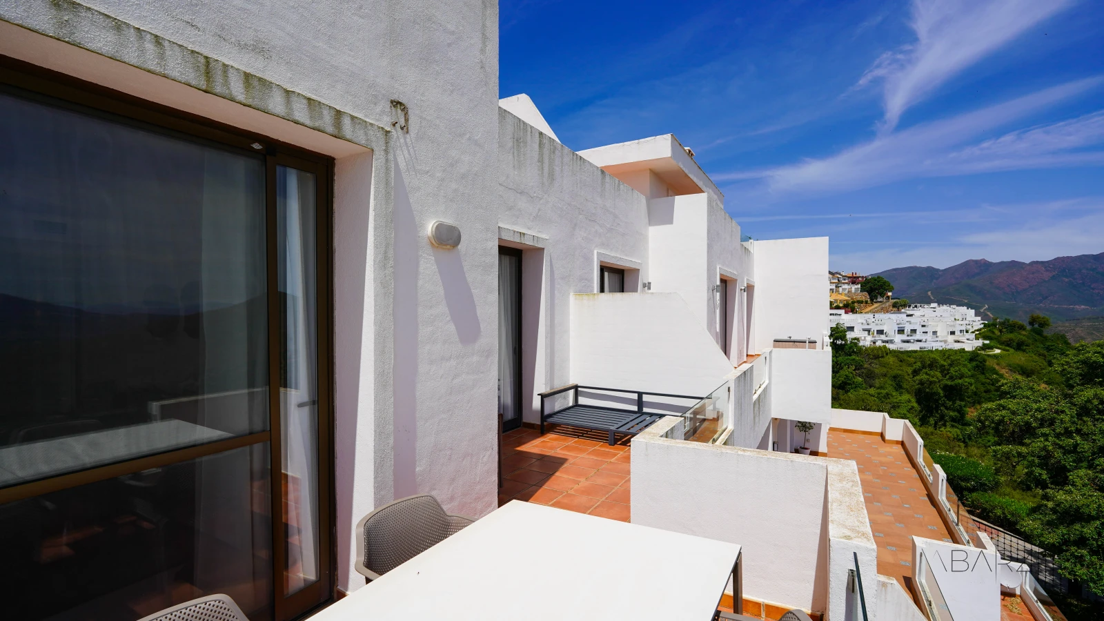 Penthouse in La Mairena with panoramic views and large private solarium — interior, Marbella East, Marbella (26 of 53)