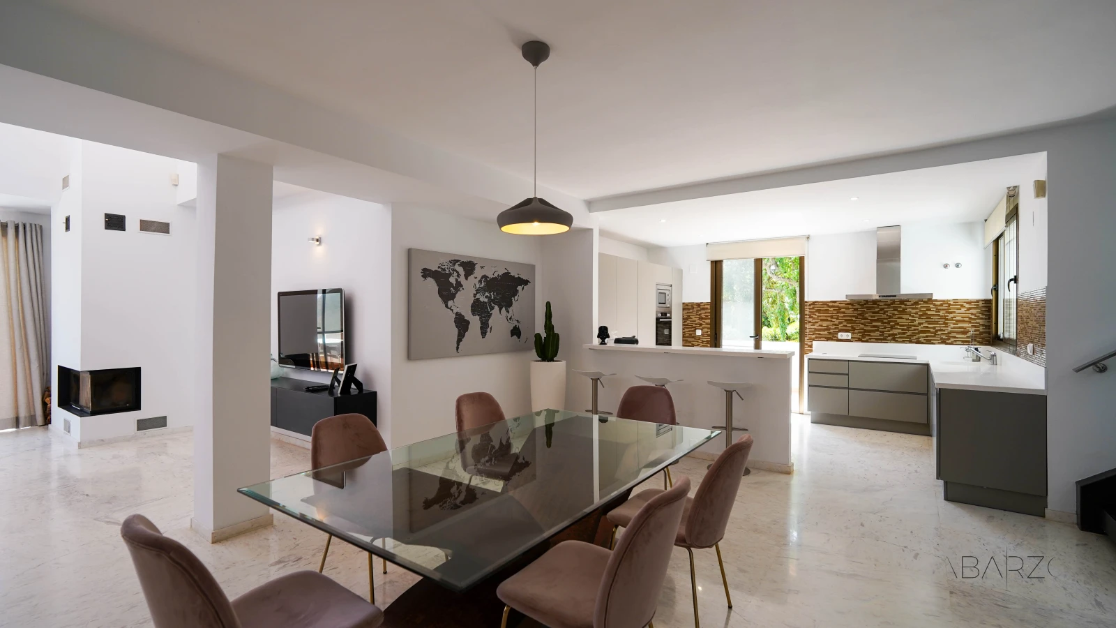 Penthouse in La Mairena with panoramic views and large private solarium — interior, Marbella East, Marbella (14 of 53)