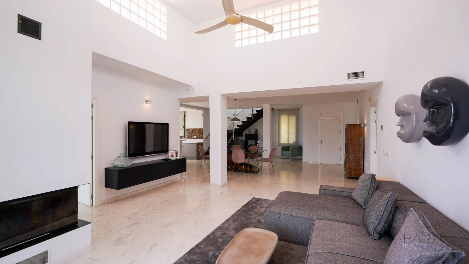 Penthouse in La Mairena with panoramic views and large private solarium — interior, Marbella East, Marbella (12 of 53)