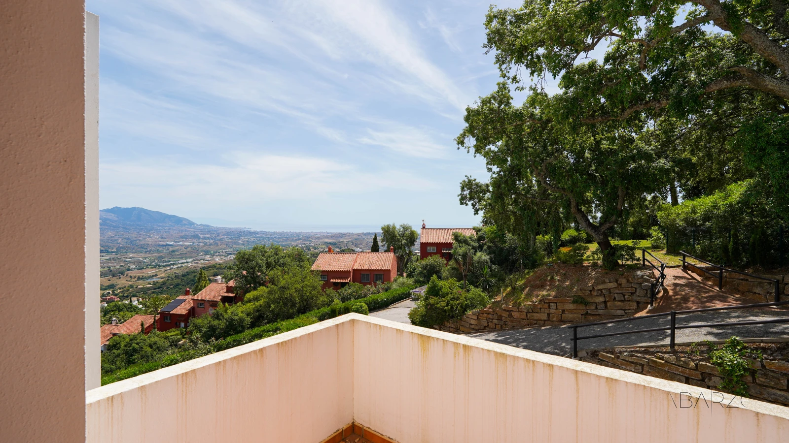 Penthouse in La Mairena with panoramic views and large private solarium — interior, Marbella East, Marbella (47 of 53)
