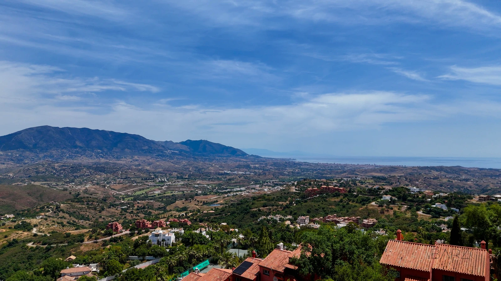 Penthouse in La Mairena with panoramic views and large private solarium — interior, Marbella East, Marbella (53 of 53)
